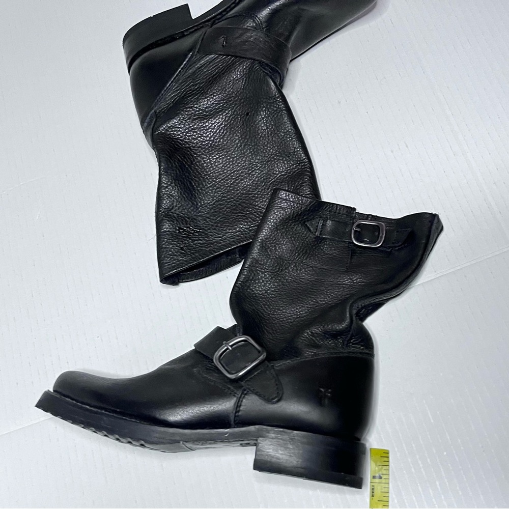 Frye Veronica Short Boots - Picture 13 of 16
